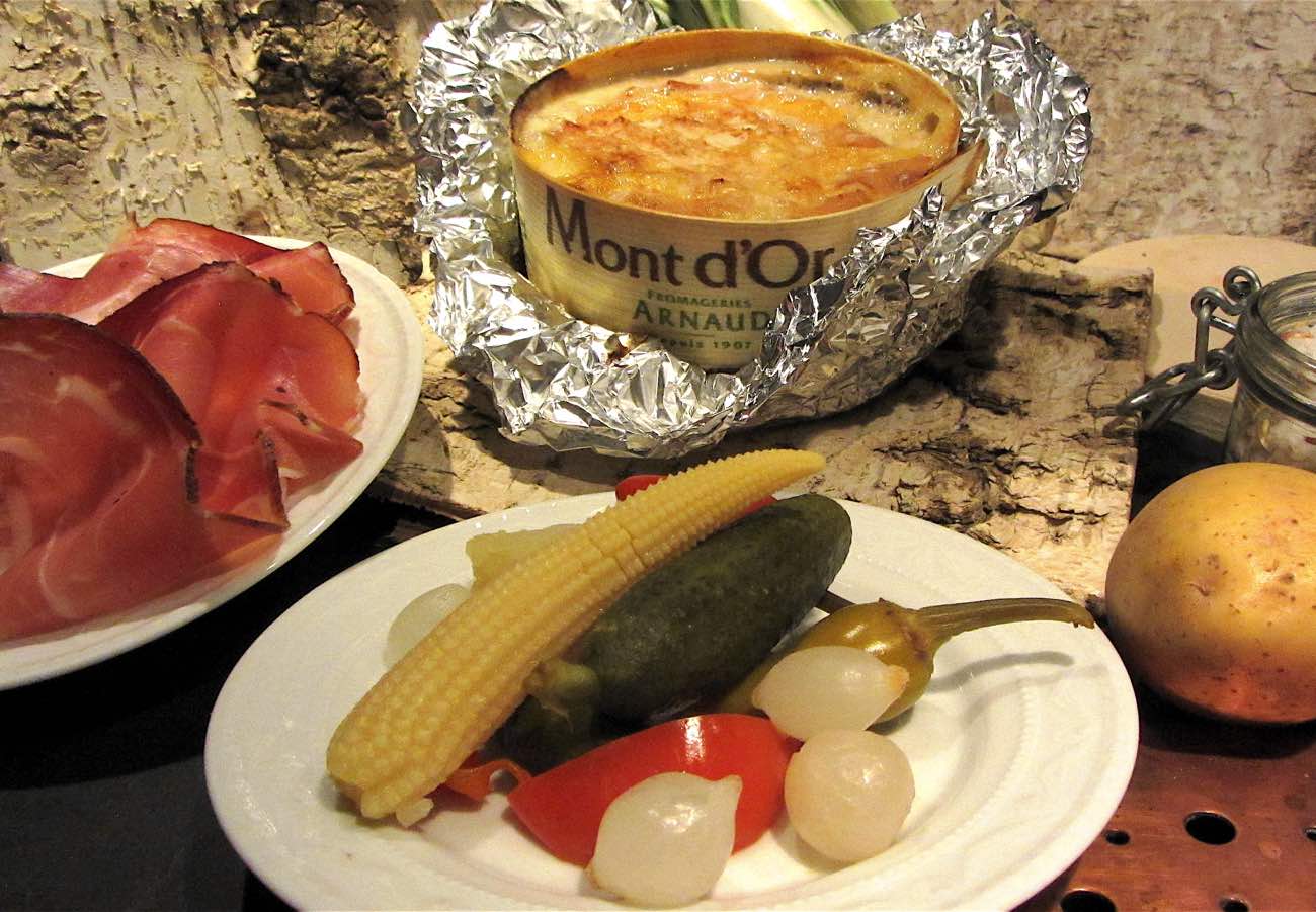 Vacherin Mont d&amp;#39;Or - Käsefondue ganz einfach - Mr. Food &amp; Travel by Murmelz