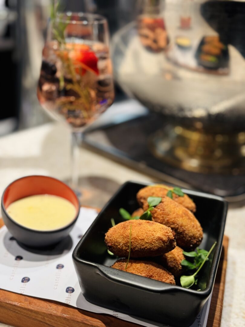 Morchel-Kroketten an Gruyère Sauce © Murmelz