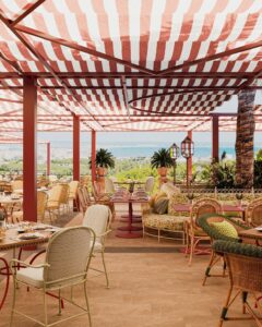 Restaurant mit Aussicht auf Mallorca im Castillo Hotel Son Vida